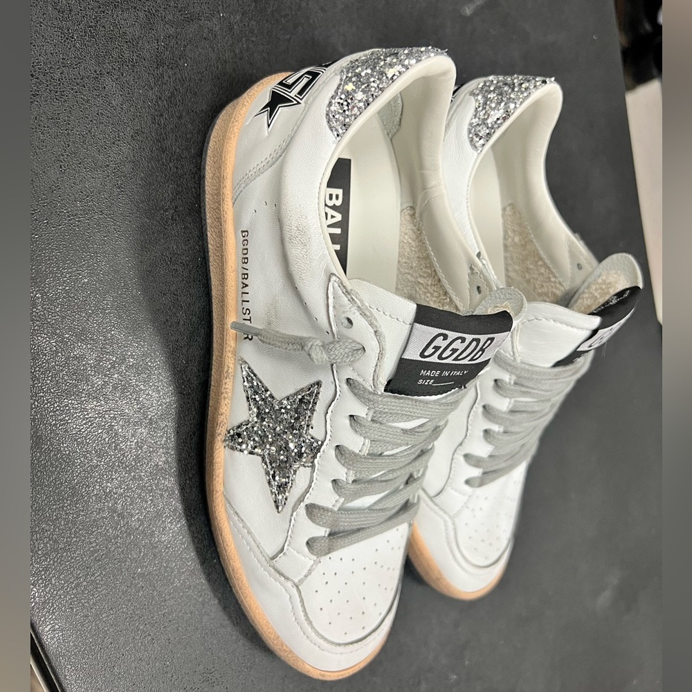 Authentic Goldengoose sneaker new with box